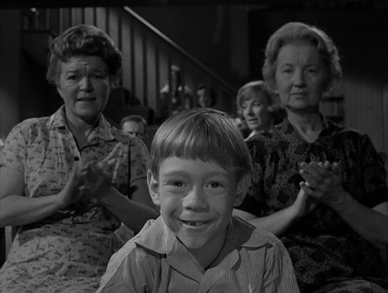 SYFY Unveils Schedule For the 2020 Twilight Zone Marathon That Girl